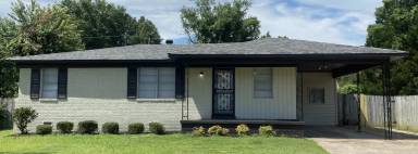 Main picture of 252 E Shelby Dr