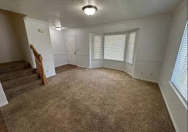 Main picture of 887 Liberty Ln