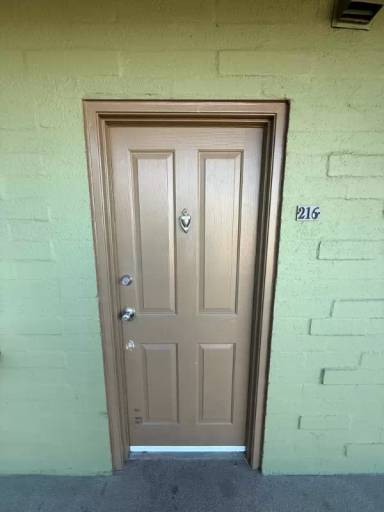 Main picture of 931 N Euclid Ave