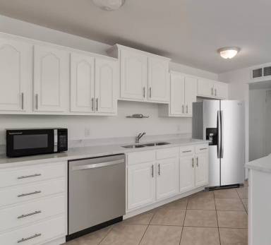 Main picture of 1308 W 6th St