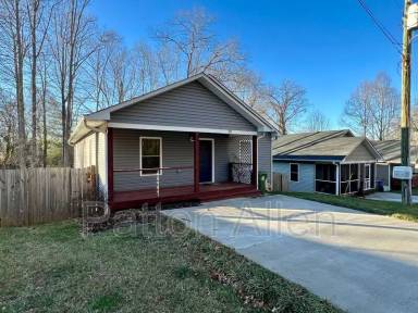 Main picture of 19 Chapel Park Pl