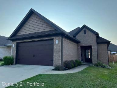 Main picture of 3460 Village Meadow Dr
