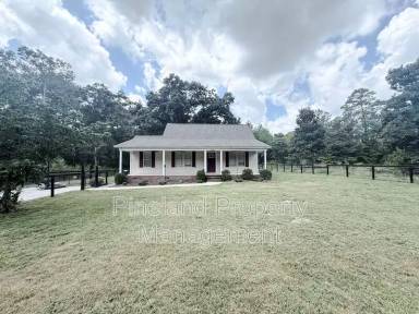 Main picture of 668 McKenzie Rd