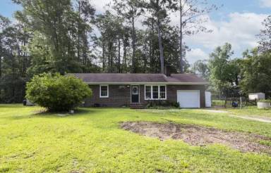 Main picture of 415 Bradford Dr