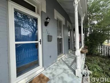 Main picture of 724 N 1st St
