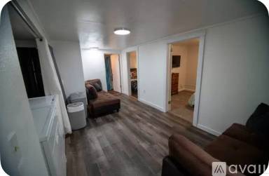 Main picture of 205 S Washington St