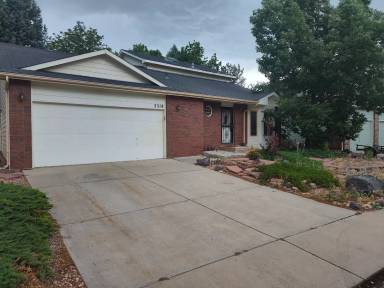 Main picture of 2318 Frontier St