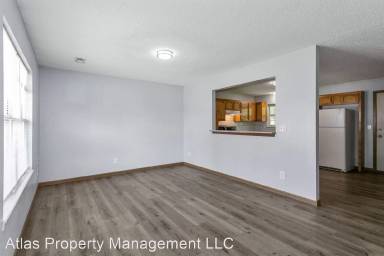 Main picture of 408 S Johnson Dr