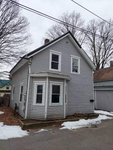 Main picture of 4 Flanders Ct
