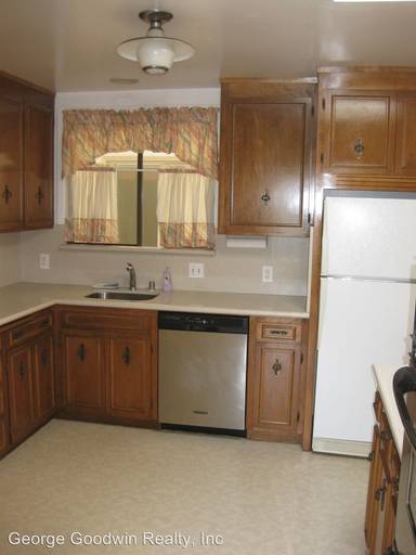 Main picture of 543 33rd Ave