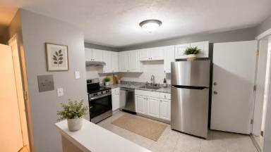 Main picture of 32 Bradford St