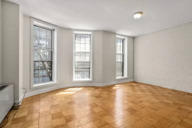 Main picture of 21 Bowdoin St