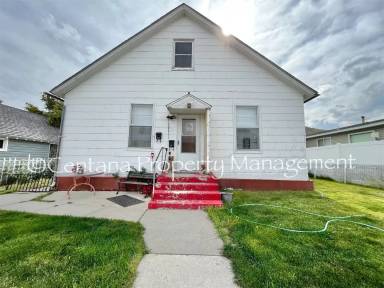 Main picture of 211 W 3rd St