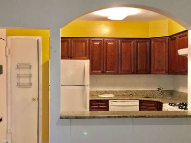 Main picture of 3590 Netherland Ave