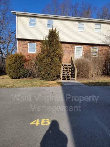 Main picture of 198 Cardinal Way