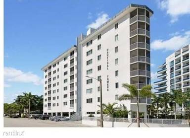 Main picture of 720 Bayshore Dr