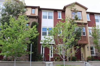 Main picture of 1511 Bond St