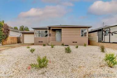 Main picture of 4611 Seminole Dr