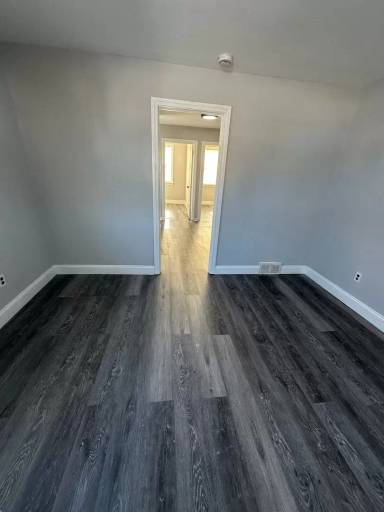 Main picture of 612 Macdade Blvd