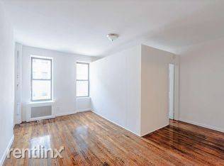 Main picture of 234 E 52nd St