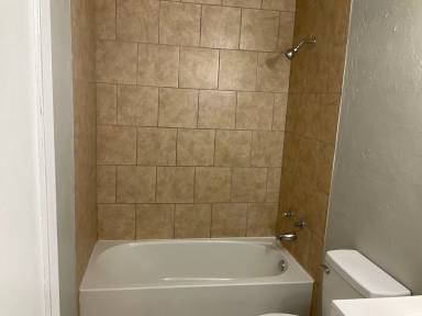 Main picture of 206 W Lilac Ln
