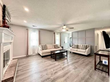 Main picture of 1750 Dailey Ter NW