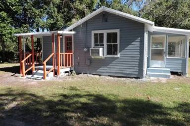 Main picture of 3204 Silver Lake Dr