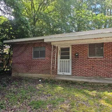 Main picture of 418 E Texas Ave