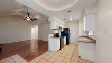 Main picture of 2614 Lazy Ridge Dr