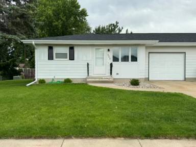 Main picture of 601 N Madison St