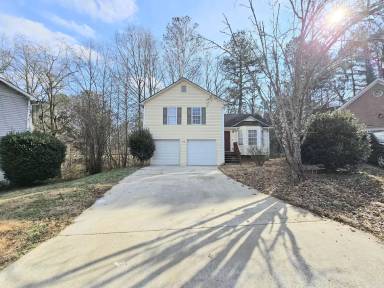 Main picture of 10 Trudy Ct