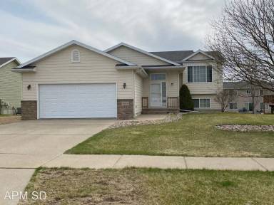 Main picture of 5208 S Leinster Ave