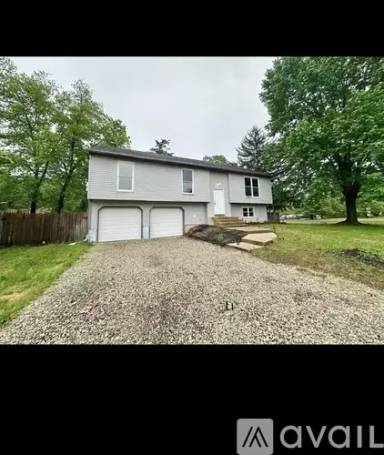 Main picture of 39 Pheasant Dr