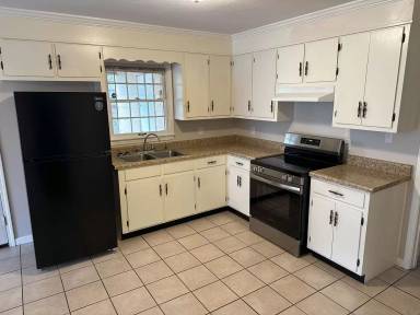 Main picture of 3487 Willow Ln