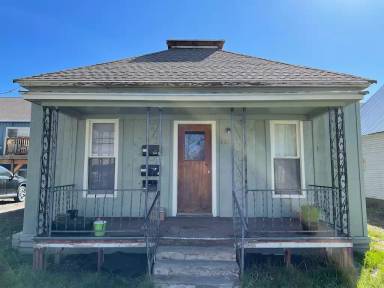 Main picture of 322 S Asbury St