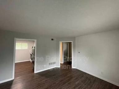 Main picture of 31st / Barnett Ave