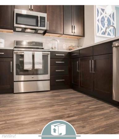 Main picture of 200 Woodview Way