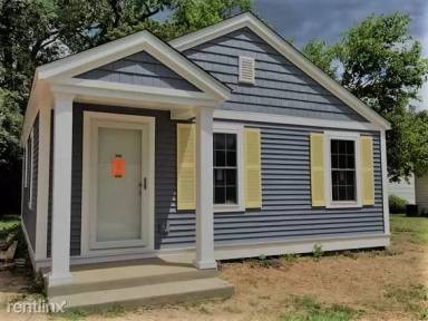 Main picture of 120 N Jefferson St