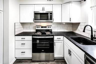 Main picture of 817 N 47th St