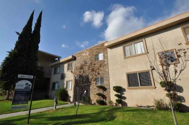 Main picture of 10745 Hortense St