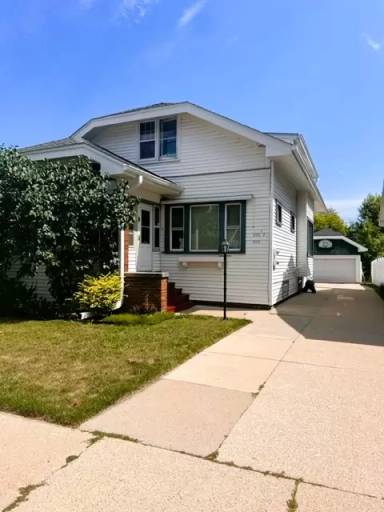 Main picture of 809 Monroe Ave