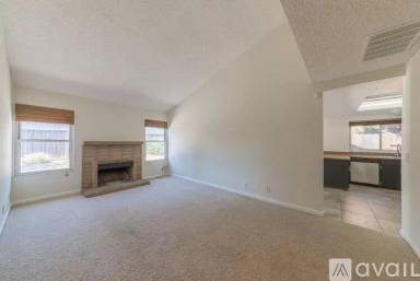 Main picture of 1558 Orangewood Dr