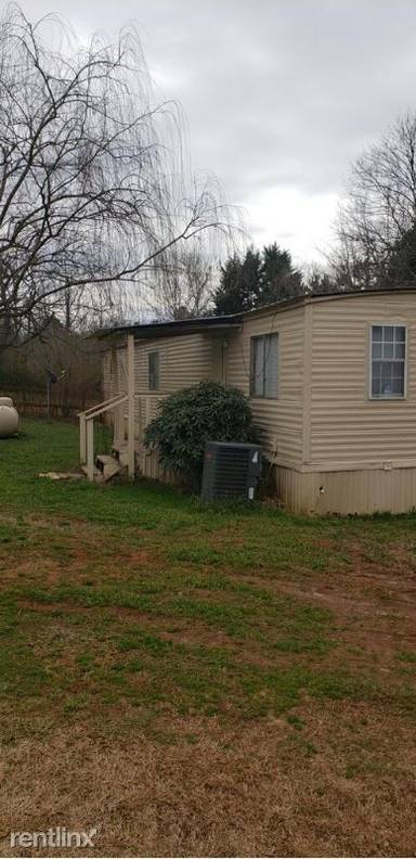 Main picture of 5292 Pond Fork Church Rd