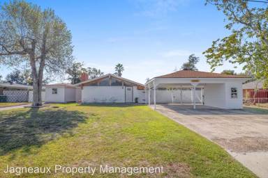 Main picture of 1329 Convent Dr