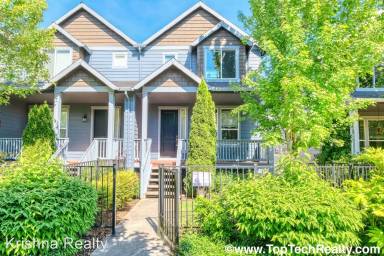 Main picture of 3119 NE Weeping Willow Way