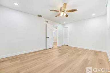 Main picture of 17178 Mc Keever St