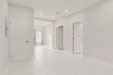 Main picture of 3416 Broadway