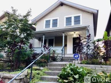 Main picture of 1367 N 4th St