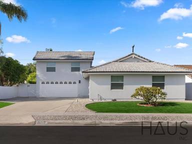 Main picture of 16769 Redwood St
