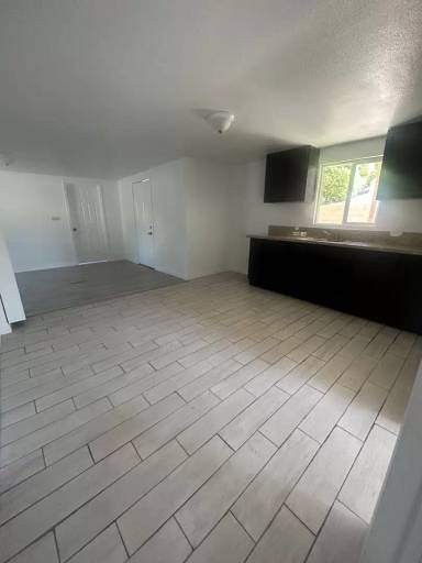 Main picture of 1620 Orange Dr